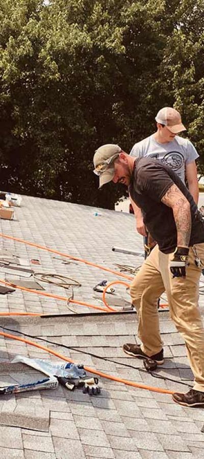 Rome roofing experts on the job